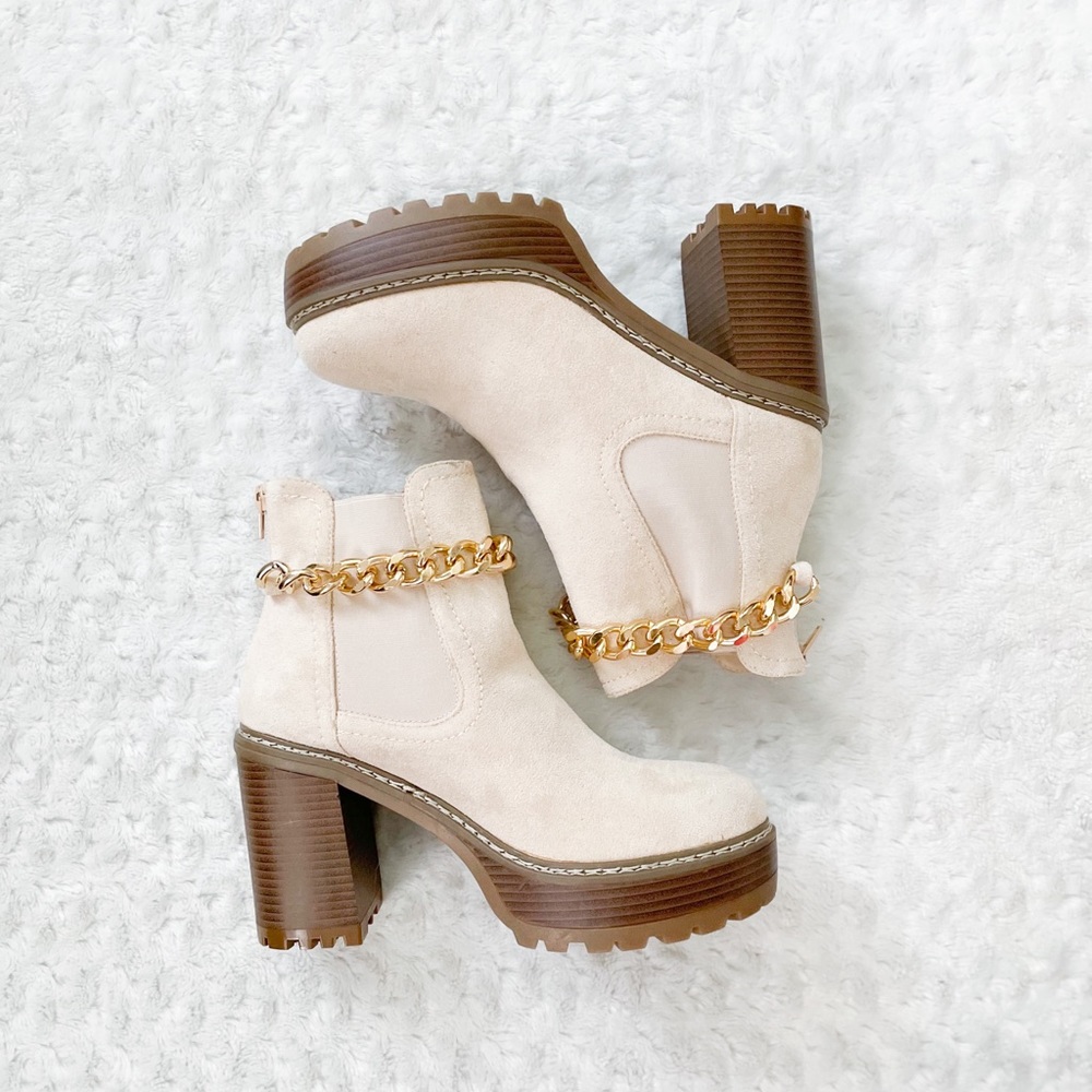 NIB- OLIVIA MILLER Chain Heel Lug Boot - Picture 3 of 16